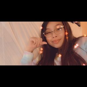 Meet your Posher, Lydia